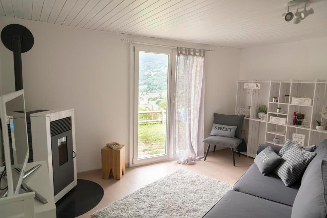 Modern Charme Studio In Chalet Villa Ponto Valentino Luaran gambar